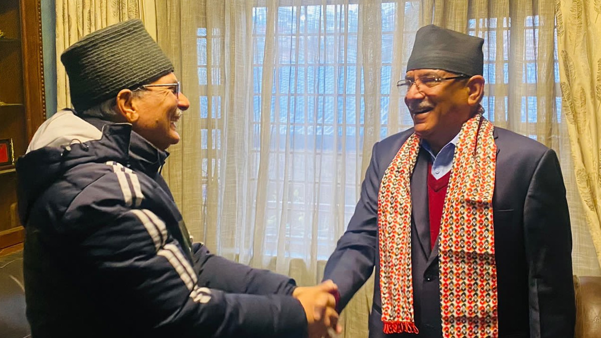 प्रचण्डलाई बाबुरामको बधाई, देश समृद्ध बनाउन सहकार्य गर्न प्रस्ताव
